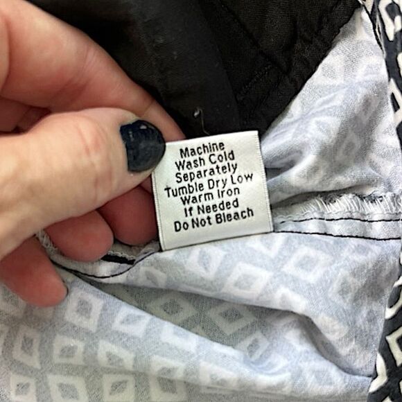 Cabi Black White Geometric Print Ankle Pants Size 8 - Picture 8 of 10